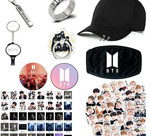 Set regalo BTS Bangtan Boys, berretto da baseball unisex, collana in argento, gioielli con anello hip-hop, adesivo, badge, carta fotografica, anello per cellulare e portachiavi per i fan dei BTS